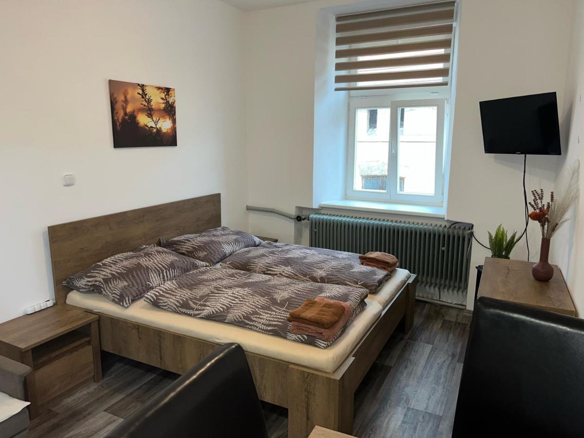 Apartmany Nezarka A Privatni Wellness 인드르지후프흐라데츠 외부 사진